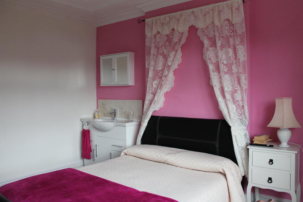 Saint Gabriel'S Road Guesthouse London Zimmer foto